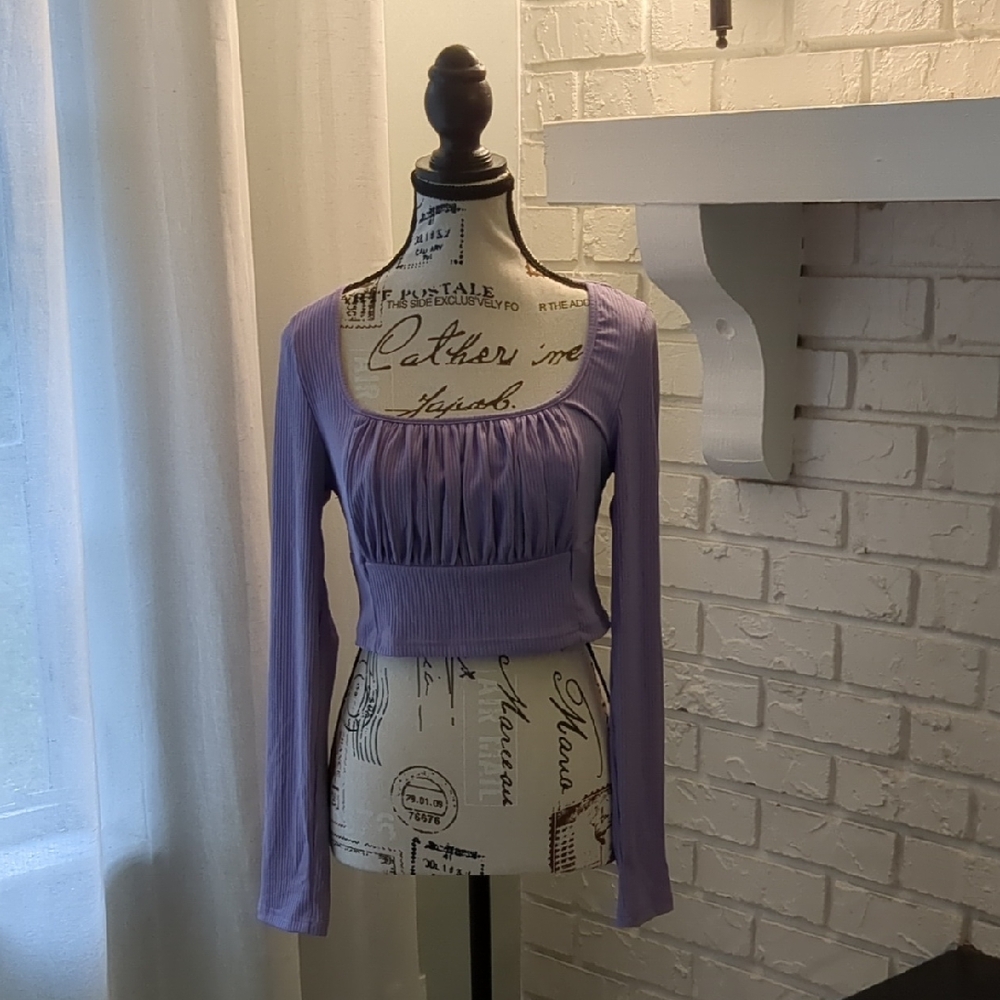 **3/$10** SHEIN Lavender Ruched Long Sleeve Top